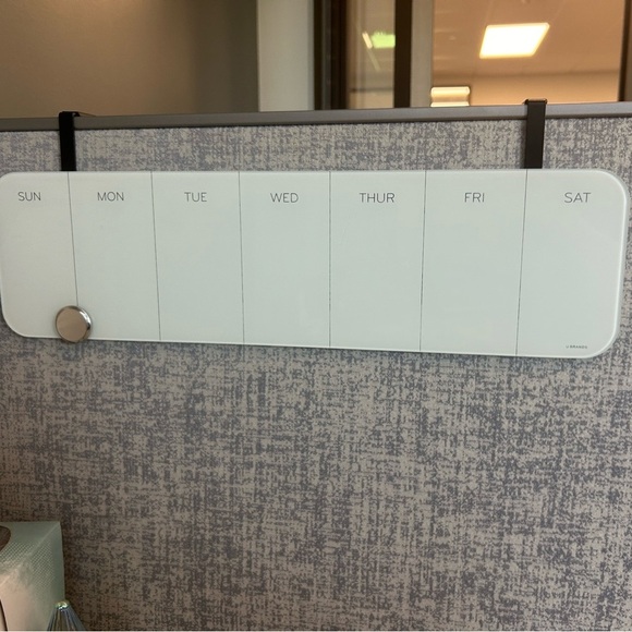 Hanging Magnetic Dry Erase Board - Picture 1 of 1